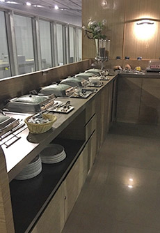 Travel Club Lounge Annex: Domestic Terminal, Airside, Mezzanine Level Travel Club Lounge Annex: Domestic Terminal, Airside, Mezzanine Level